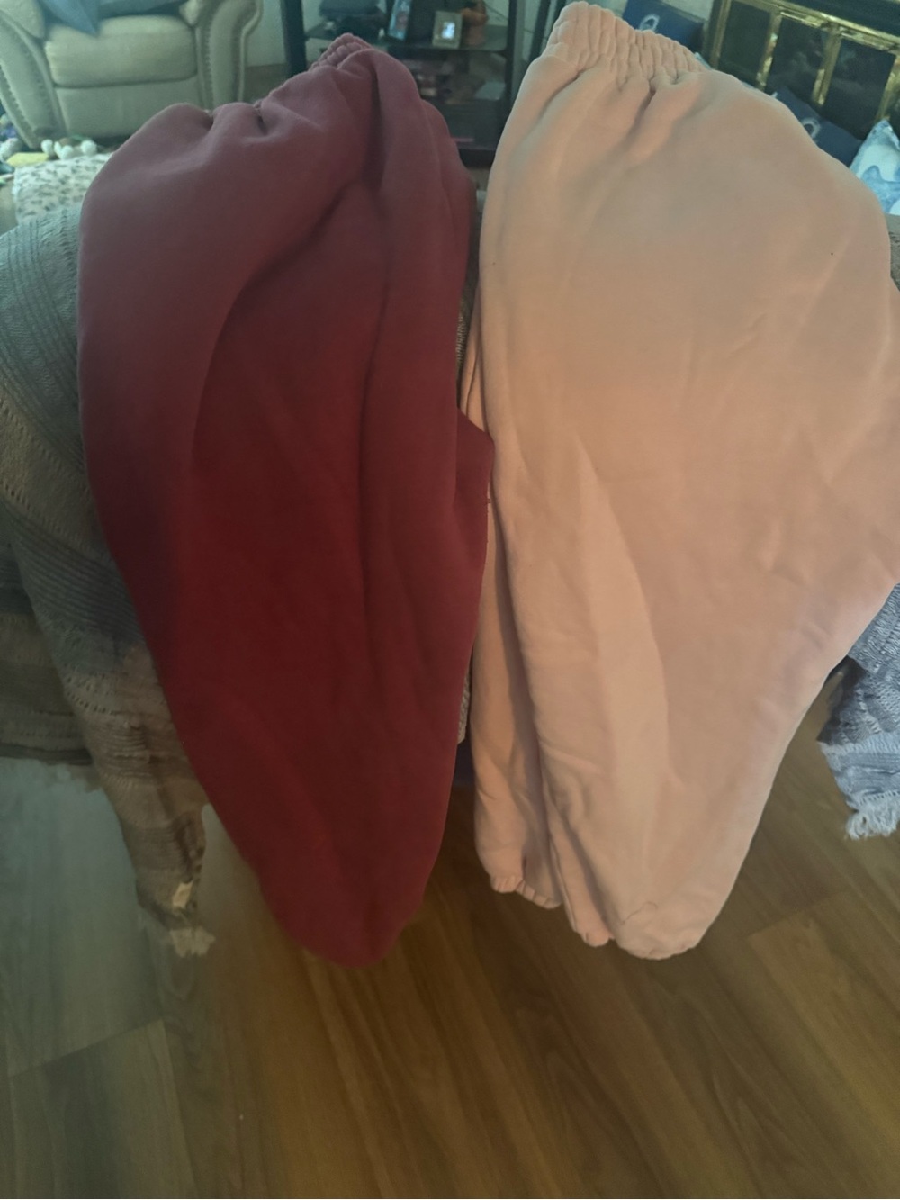 Comfrt minimalist sweatpants berry and pastel pink size large - Picture 3 of 5